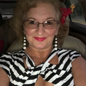 Meet your Posher, Rita